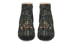 Autumn Memoir Comfy Winter Boots -Rogue & Wolf Shop ComfyWinterBoots AutumnMemoirComfyWinterBoots 173 37929 Comfywinterboots Blk STR4 NLB