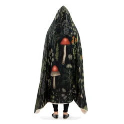 Foraging Hooded Blanket -Rogue & Wolf Shop HoodedBlankets ForagingHoodedBlanket 173 28411 Hoodedblankets WT STR4 NLB