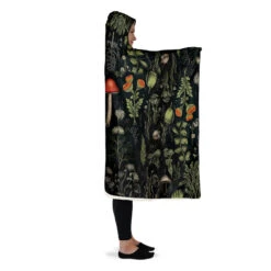 Foraging Hooded Blanket -Rogue & Wolf Shop HoodedBlankets ForagingHoodedBlanket 173 28411 Hoodedblankets WT STR7 NLB