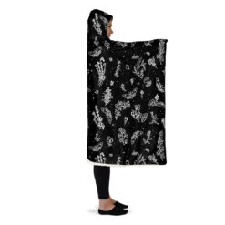 Nightshade Hooded Blanket 20 Nightshade Hooded Blanket -Rogue & Wolf Shop HoodedBlankets NightshadeHoodedBlanket 173 28418 Hoodedblankets WT STR7 NLB