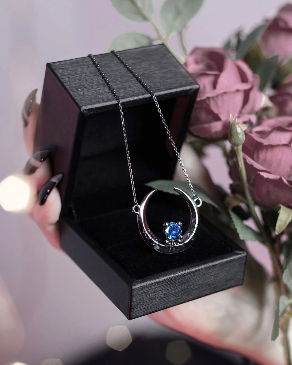 Eclipse Black Silver Necklace 5 Eclipse Black Silver Necklace - Image 3