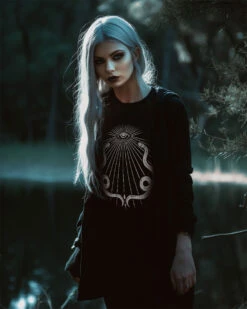 Serpents’ Gaze Long Sleeve Tee