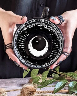 La Lune Mug 34 La Lune Mug -Rogue & Wolf Shop PXL 20210910 150608750 1