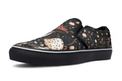 Toadstool Harvest Slipons -Rogue & Wolf Shop Slipons ToadstoolHarvestSlipons 173 04276 Slipons Blk STR3 NLB