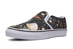 Toadstool Harvest Slipons -Rogue & Wolf Shop Slipons ToadstoolHarvestSlipons 173 04276 Slipons WT STR3 NLB